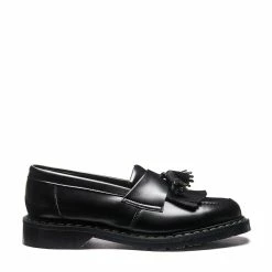 Solovair Vegan Tassel Loafer In Black Hi-Shine